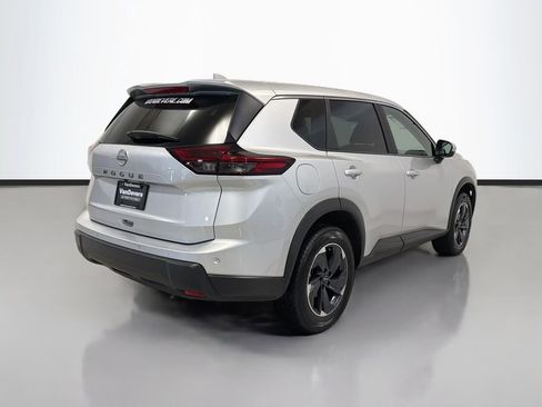 Used 2025 Nissan Rogue SV FWD image 10