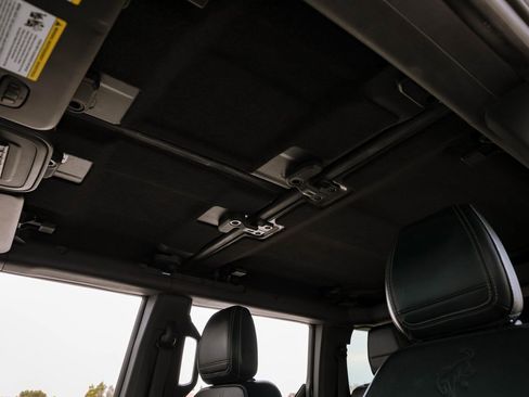 Used 2021 Ford Bronco First Edition image 24