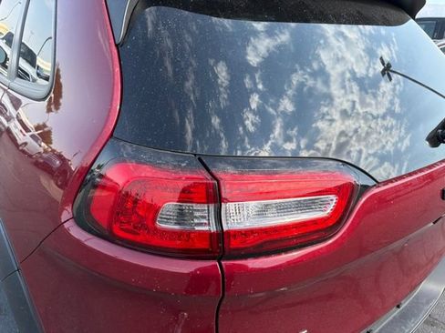Used 2016 Jeep Cherokee Trailhawk w/ Cold Weather Group AWD/4WD image 25