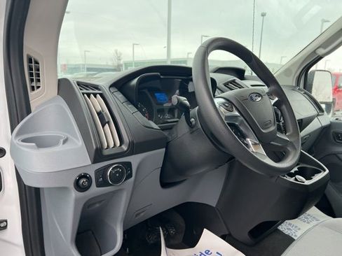 Used 2019 Ford Transit 350 XLT image 9