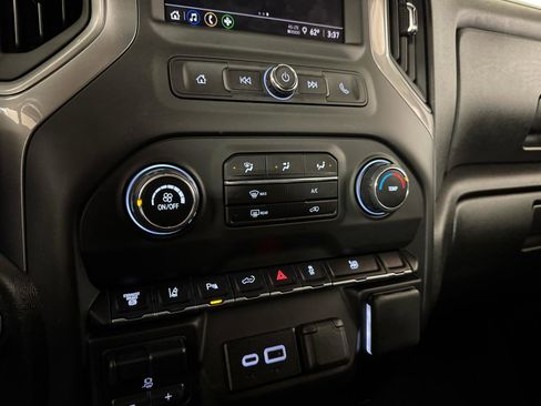 Used 2025 Chevrolet Silverado 2500 Custom w/ Custom Value Package image 25