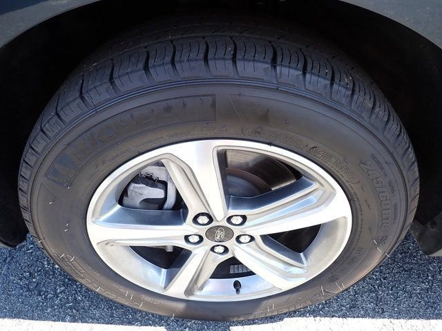 Certified 2023 Ford Edge SEL w/ Convenience Package AWD/4WD image 13