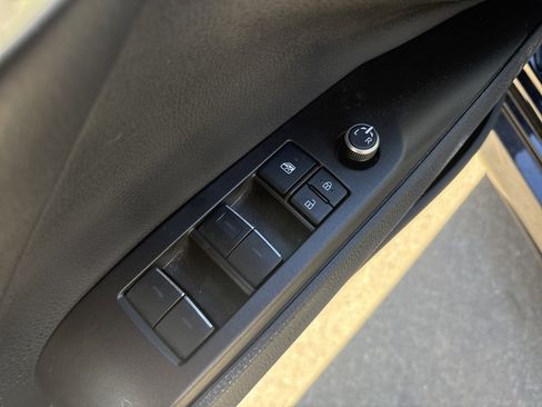 Used 2021 Toyota Camry XLE w/ Navigation Package AWD/4WD image 15