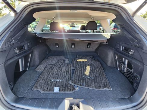 Used 2022 Subaru Outback Premium image 20