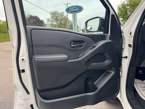 Used 2024 Nissan Frontier S w/ Technology Package AWD/4WD image 14