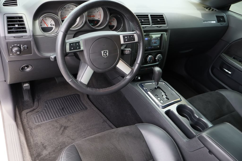 Used 2008 Dodge Challenger SRT8 RWD image 11
