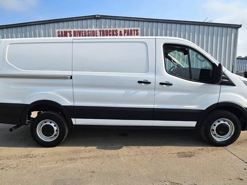 Used 2024 Ford Transit 250 Low Roof w/ Load Area Protection Package RWD image 5