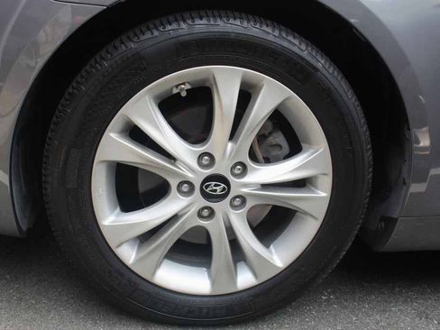 Used 2011 Hyundai Sonata Limited w/ Navigation Pkg 5 FWD image 34