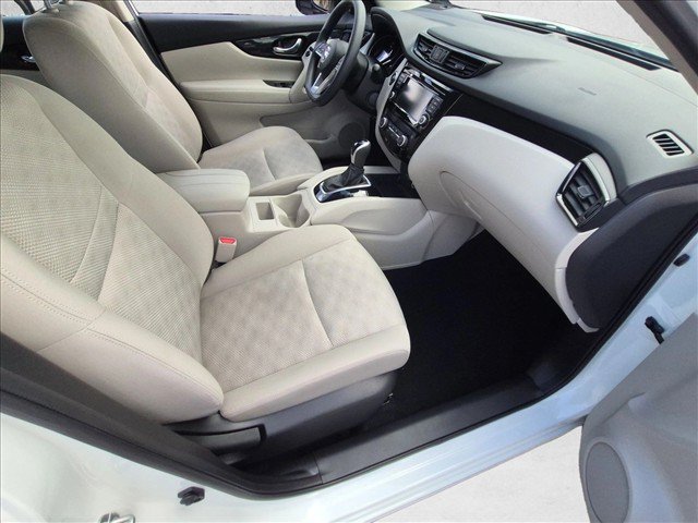 Used 2020 Nissan Rogue Sport SV FWD image 20