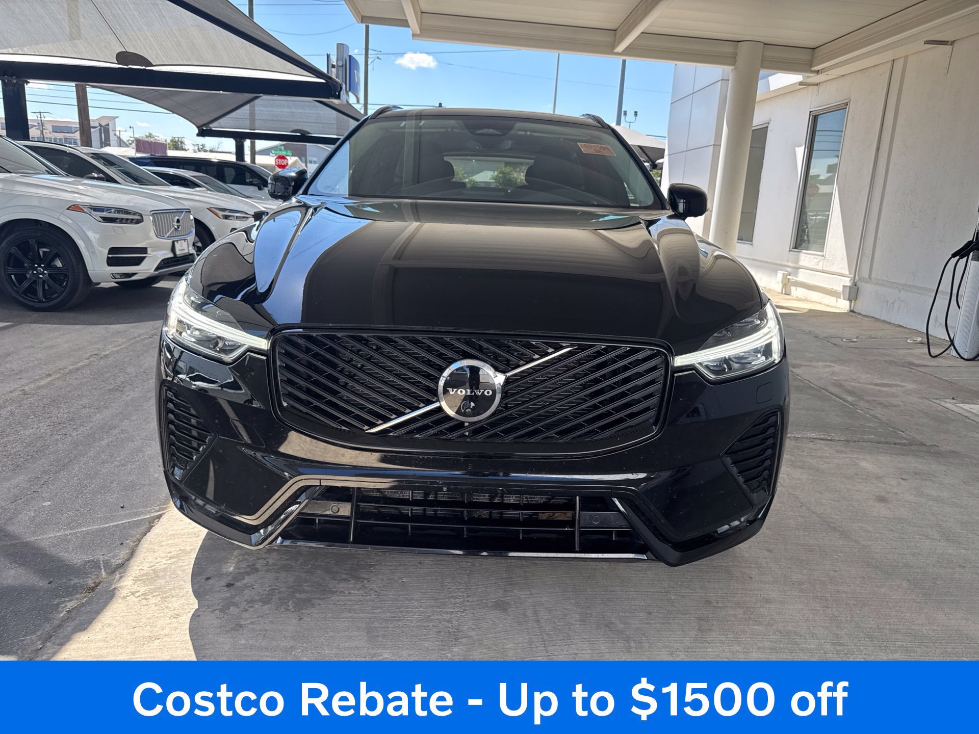 Certified 2026 Volvo XC60 B5 Ultra AWD/4WD image 2