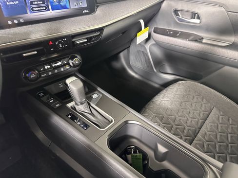 Used 2026 Nissan Kicks SV w/ Cold Weather Package image 26