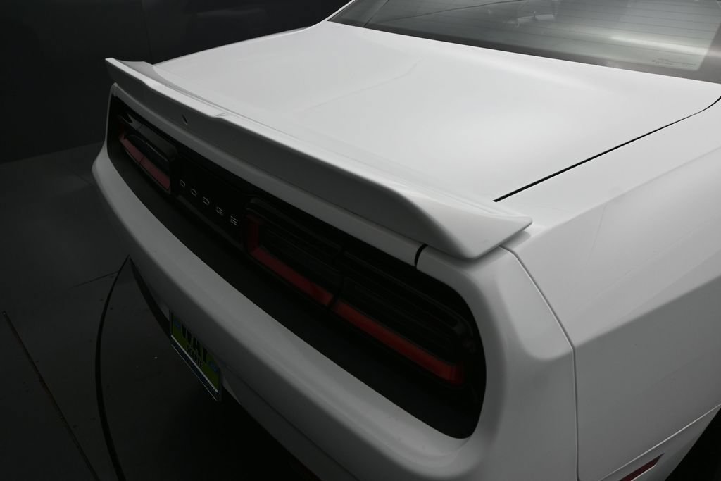 Used 2015 Dodge Challenger R/T w/ Quick Order Package 28B R/T RWD image 2