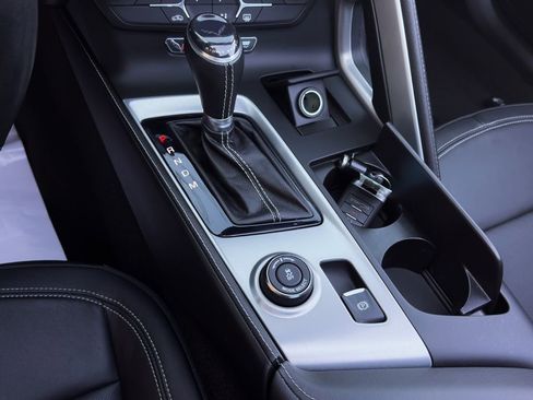 Used 2019 Chevrolet Corvette Stingray Coupe w/ 1LT image 16