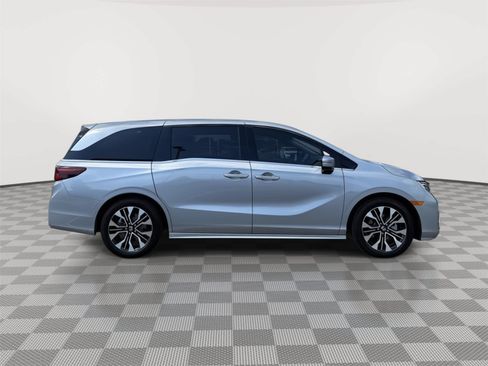Used 2026 Honda Odyssey Elite image 7