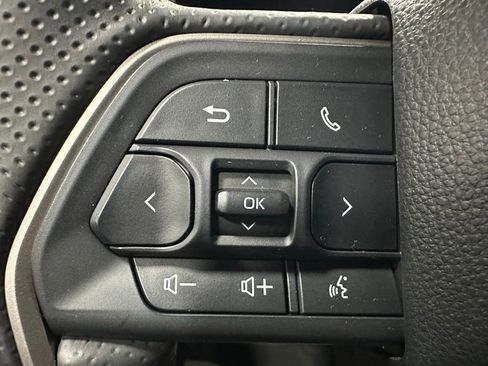 Used 2025 Toyota 4Runner SR5 image 19