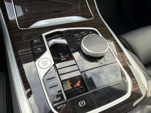 Used 2025 BMW X5 xDrive40i w/ Premium Package image 25