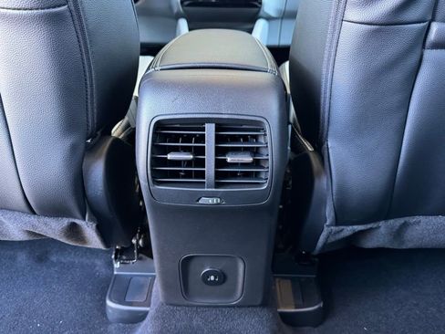 New 2025 Ford Escape SE w/ PHEV Premium Package image 29