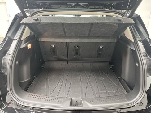 Used 2026 Buick Encore GX Avenir w/ Avenir Technology Package AWD/4WD image 31