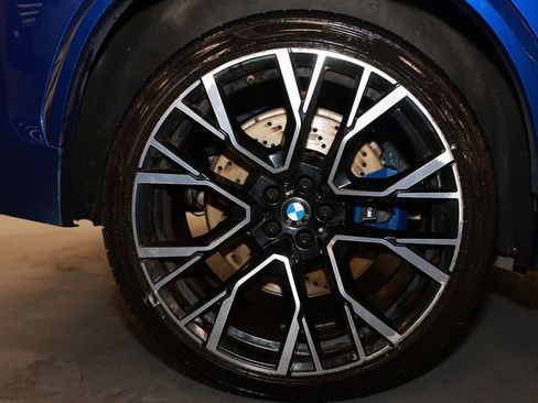 Used 2020 BMW X5 M Competition w/ Executive Package image 26