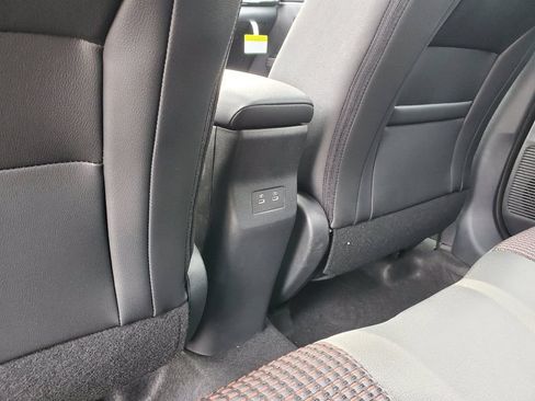 New 2026 Nissan Kicks SR w/ SR Premium Package FWD image 13
