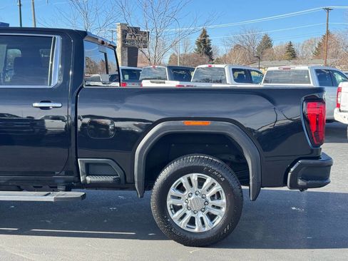 Used 2023 GMC Sierra 2500 Denali w/ Denali Ultimate Package image 10