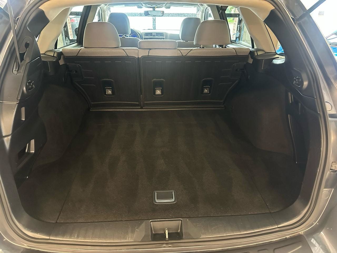 Used 2019 Subaru Outback 2.5i Premium w/ Popular Package #2 AWD/4WD image 18