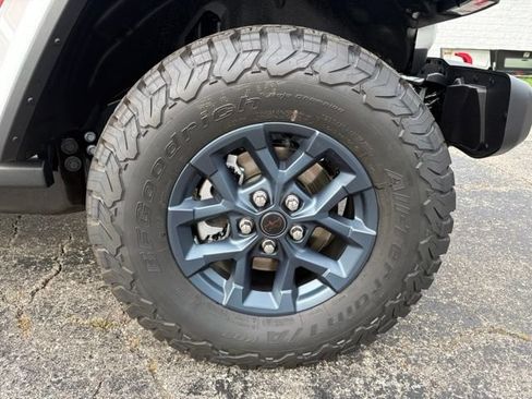 New 2026 Jeep Wrangler Unlimited Sport w/ Dual Top Group AWD/4WD image 18