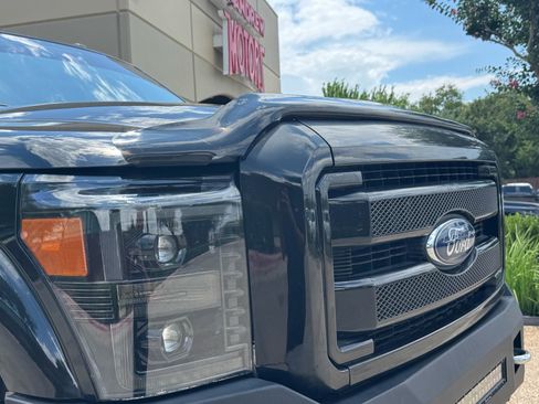 Used 2013 Ford F250 Platinum w/ FX4 Off Road Pkg AWD/4WD image 2