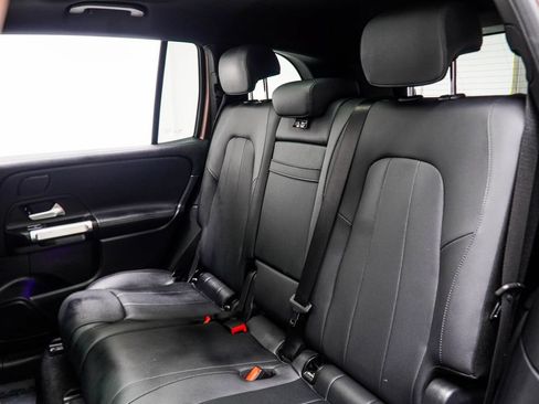 Used 2023 Mercedes-Benz EQB 300 4MATIC w/ Exclusive Package image 43