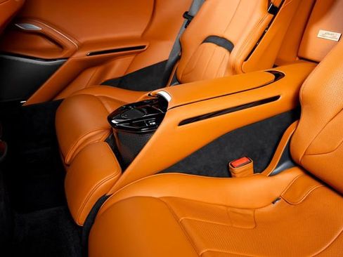 Certified 2025 Ferrari Purosangue AWD/4WD image 28