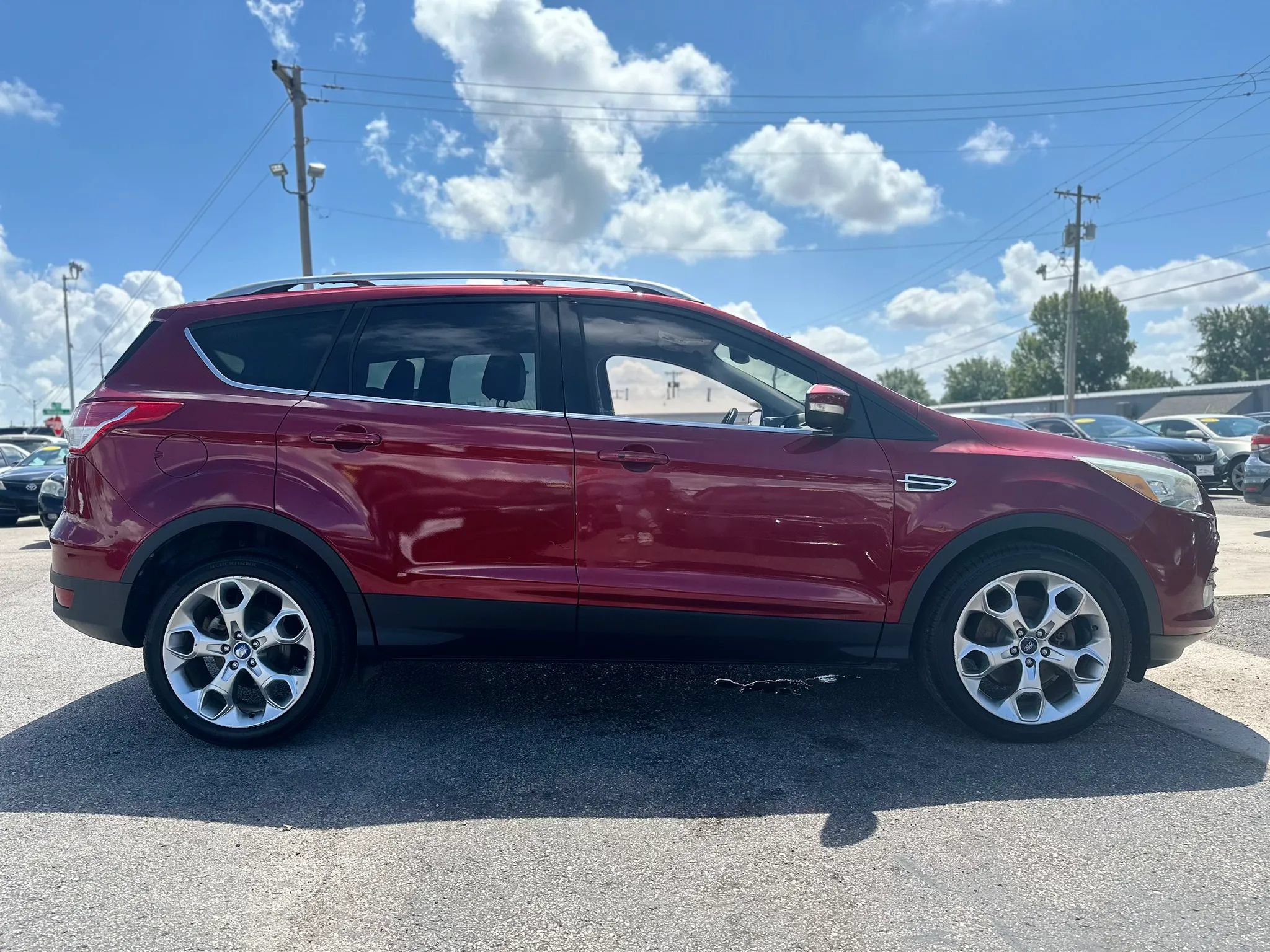 Used 2013 Ford Escape Titanium FWD image 2