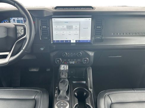 Used 2021 Ford Bronco First Edition AWD/4WD image 16