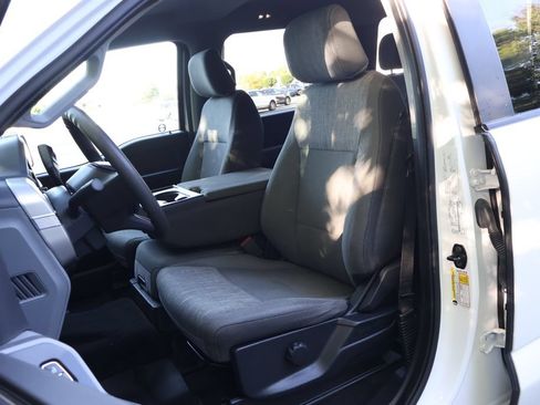 Used 2022 Ford F150 XLT w/ Trailer Tow Package AWD/4WD image 32