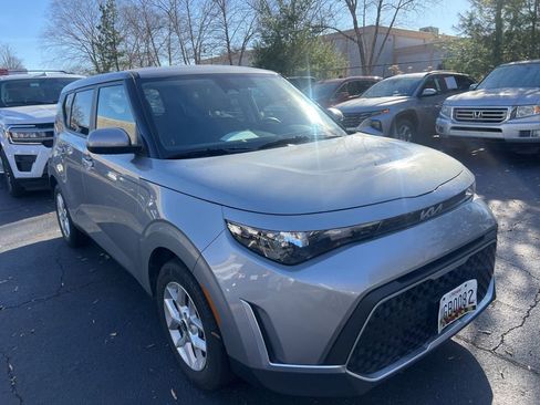 Used 2024 Kia Soul LX w/ Option Group 015 image 22