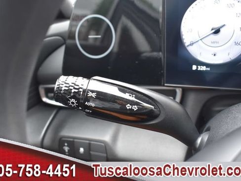 Used 2024 Hyundai Elantra SEL FWD image 27