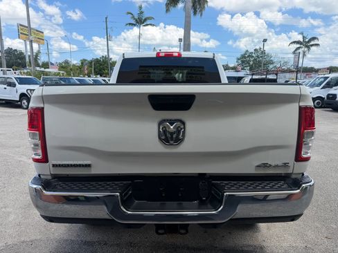 Used 2024 RAM 2500 Big Horn w/ Off Road Package AWD/4WD image 4