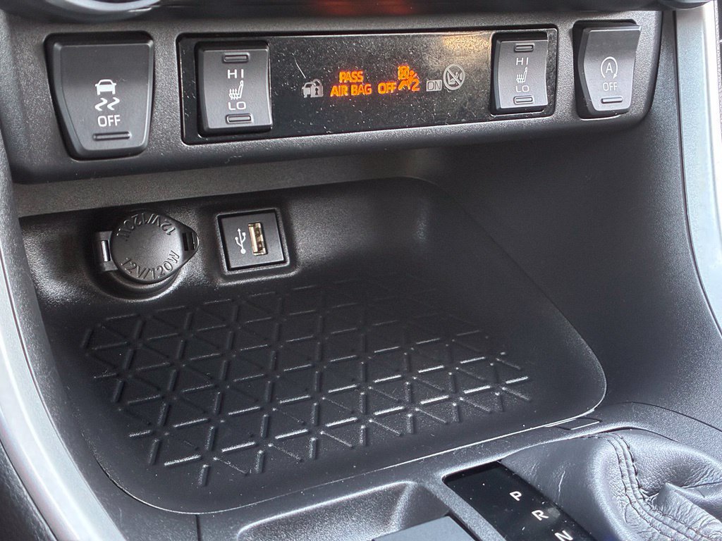 Used 2024 Toyota RAV4 XLE w/ Convenience Package AWD/4WD image 25