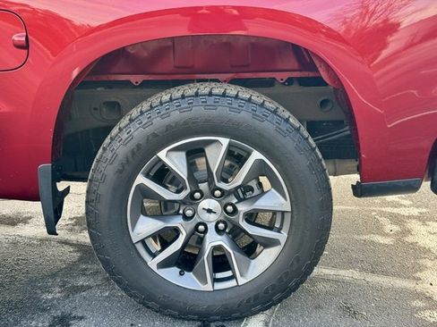 Used 2023 Chevrolet Silverado 1500 RST w/ Z71 Off-Road Package image 30