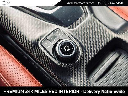 Used 2018 Nissan GT-R Premium w/ Premium Interior Package AWD/4WD image 37