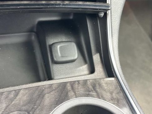 Used 2014 Chevrolet Impala LT w/ Convenience Package FWD image 28