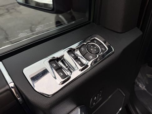 Used 2019 Ford F150 Platinum image 15