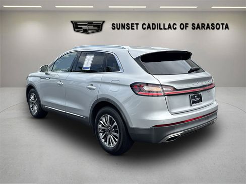Used 2019 Lincoln Nautilus Select w/ Cargo Utility Package FWD image 6