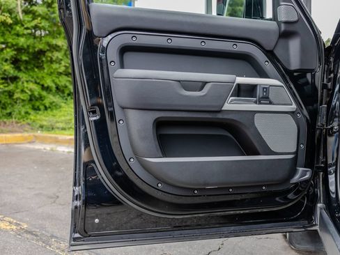 Used 2023 Land Rover Defender 130 SE AWD/4WD image 16
