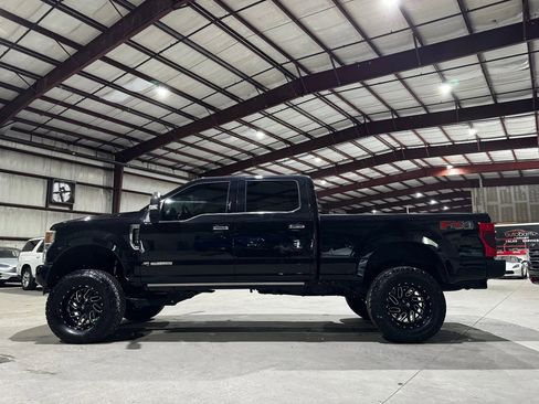 Used 2020 Ford F250 Platinum image 8