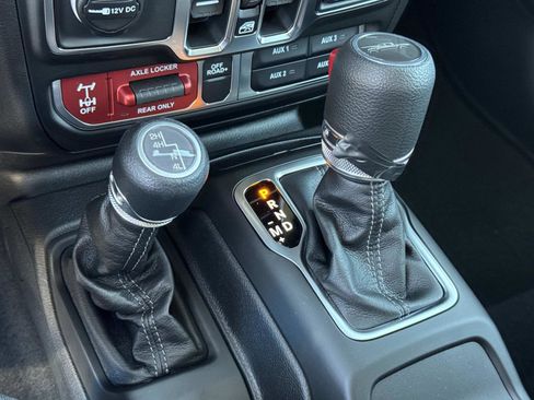 New 2026 Jeep Gladiator Mojave image 17