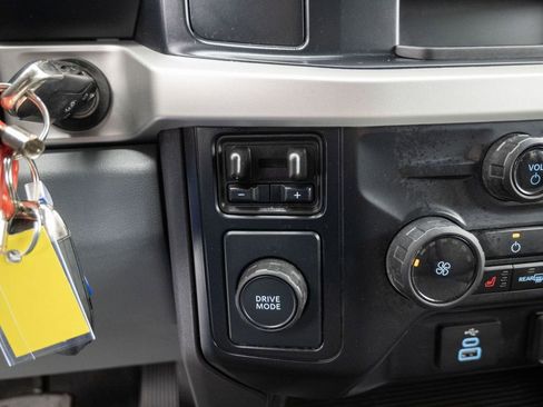 Used 2024 Ford F550 2WD Crew Cab Super Duty w/ XLT Value Package image 16