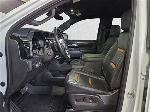 Used 2023 GMC Sierra 1500 AT4 w/ AT4 Premium Package AWD/4WD image 13