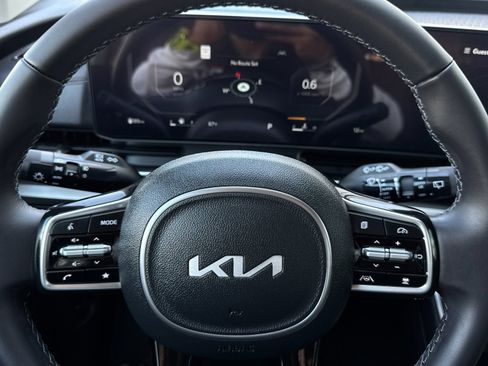 New 2026 Kia Carnival SX w/ SX Dark Edition Package image 27