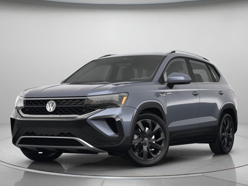 Used 2022 Volkswagen Taos SE w/ IQ.Drive SE Package FWD image 11
