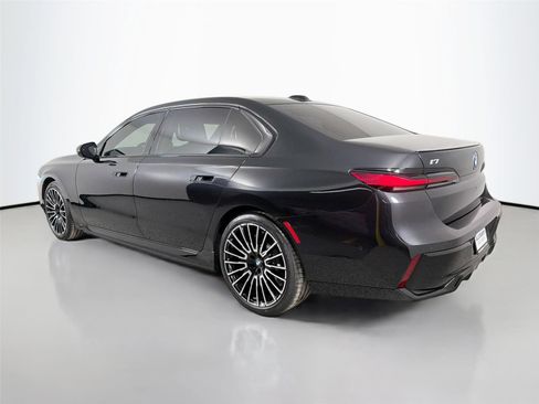 New 2026 BMW i7 xDrive60 w/ Executive Package AWD/4WD image 8